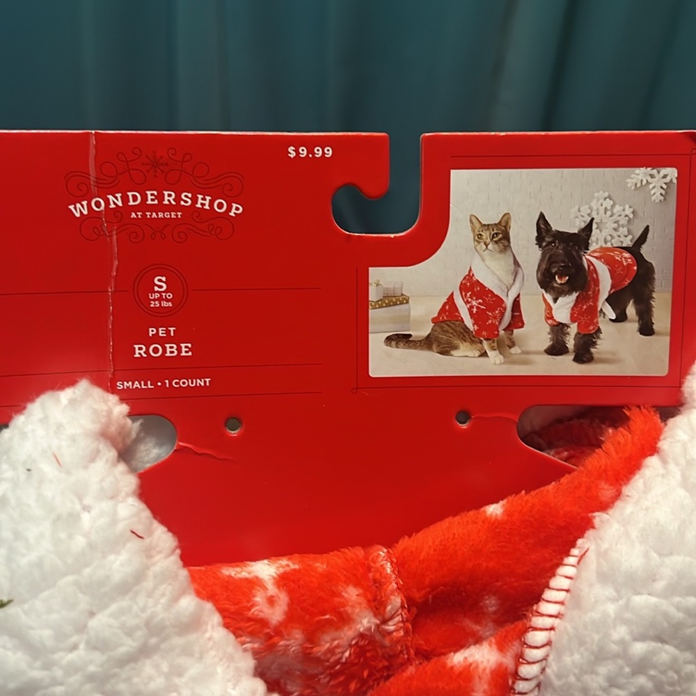 NWT Snowflake Pet Robe - Picture 3 of 7